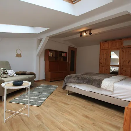 In Petersdorf Mit Schoenem Garten