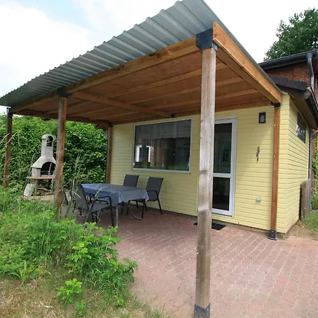 In Petersdorf Mit Schoenem Garten