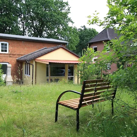 In Petersdorf Mit Schoenem Garten Semesterbostad